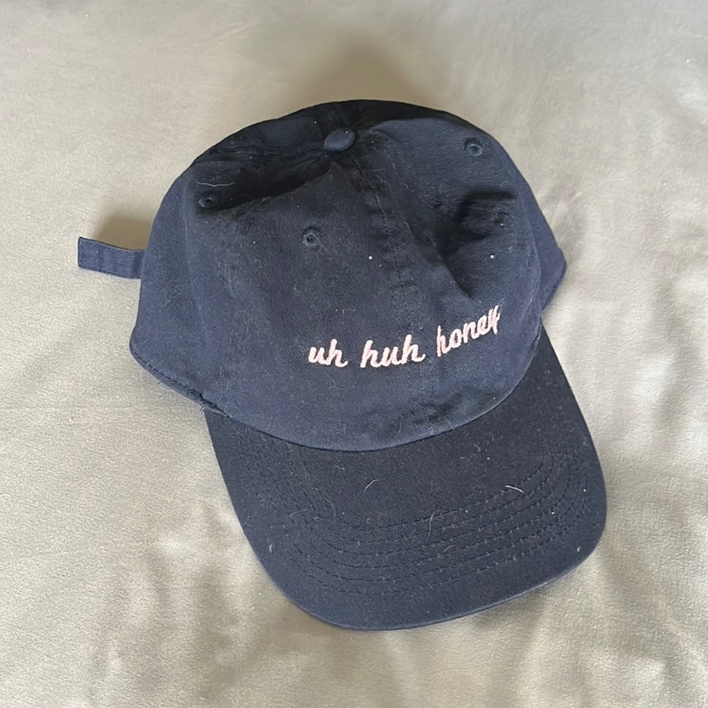 Brandy Melville “Uh huh honey” Navy Hat